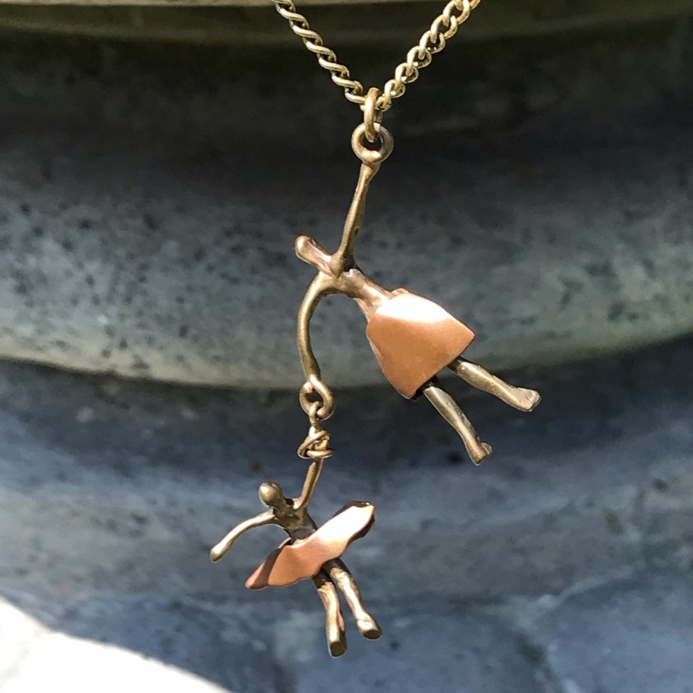 NWOT Uncommon Goods Mother/Daughter Necklace